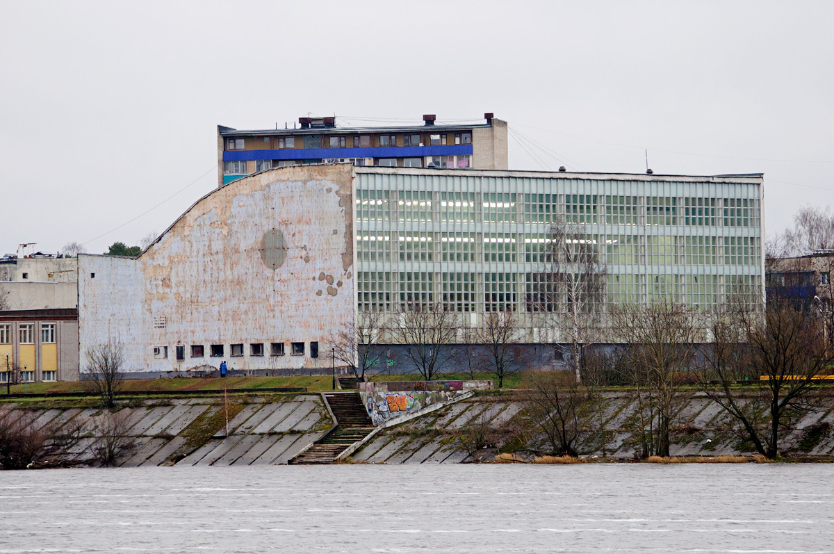 Dubna, Улица Строителей, 1