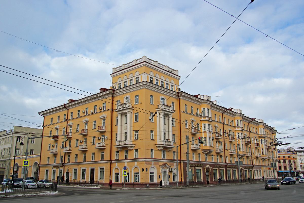 Kazań, Улица Пушкина, 5 / Улица Островского, 43