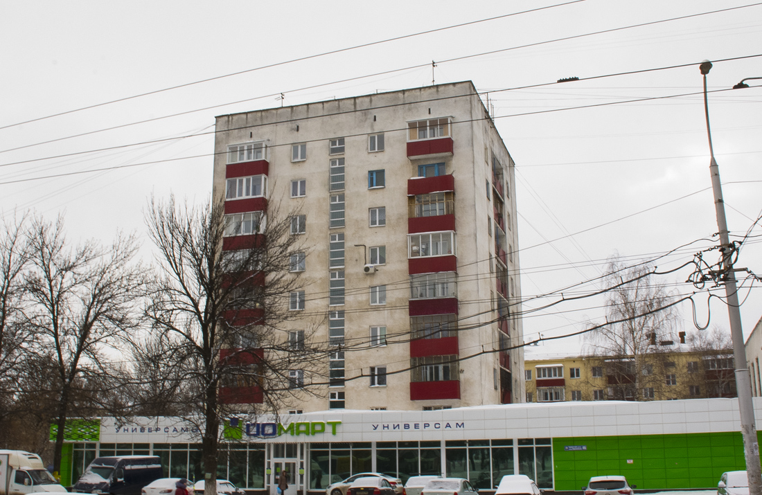 Уфа, Первомайская улица, 46 / Улица Александра Невского, 13