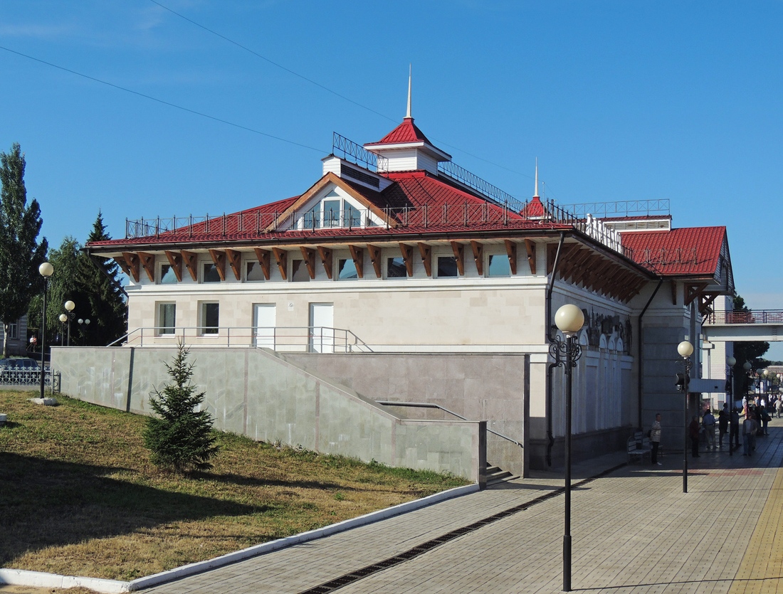 Алатырь, Улица Горького, 1. Прошу создать новую галерею