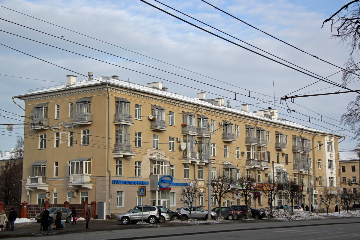 Casáin, Улица Восстания, 42 / Улица Декабристов, 187
