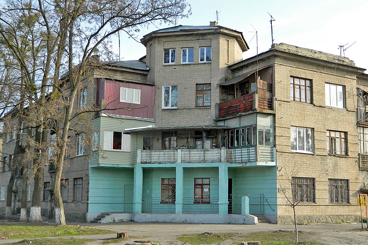 Эсхар, Улица Ленина, 17