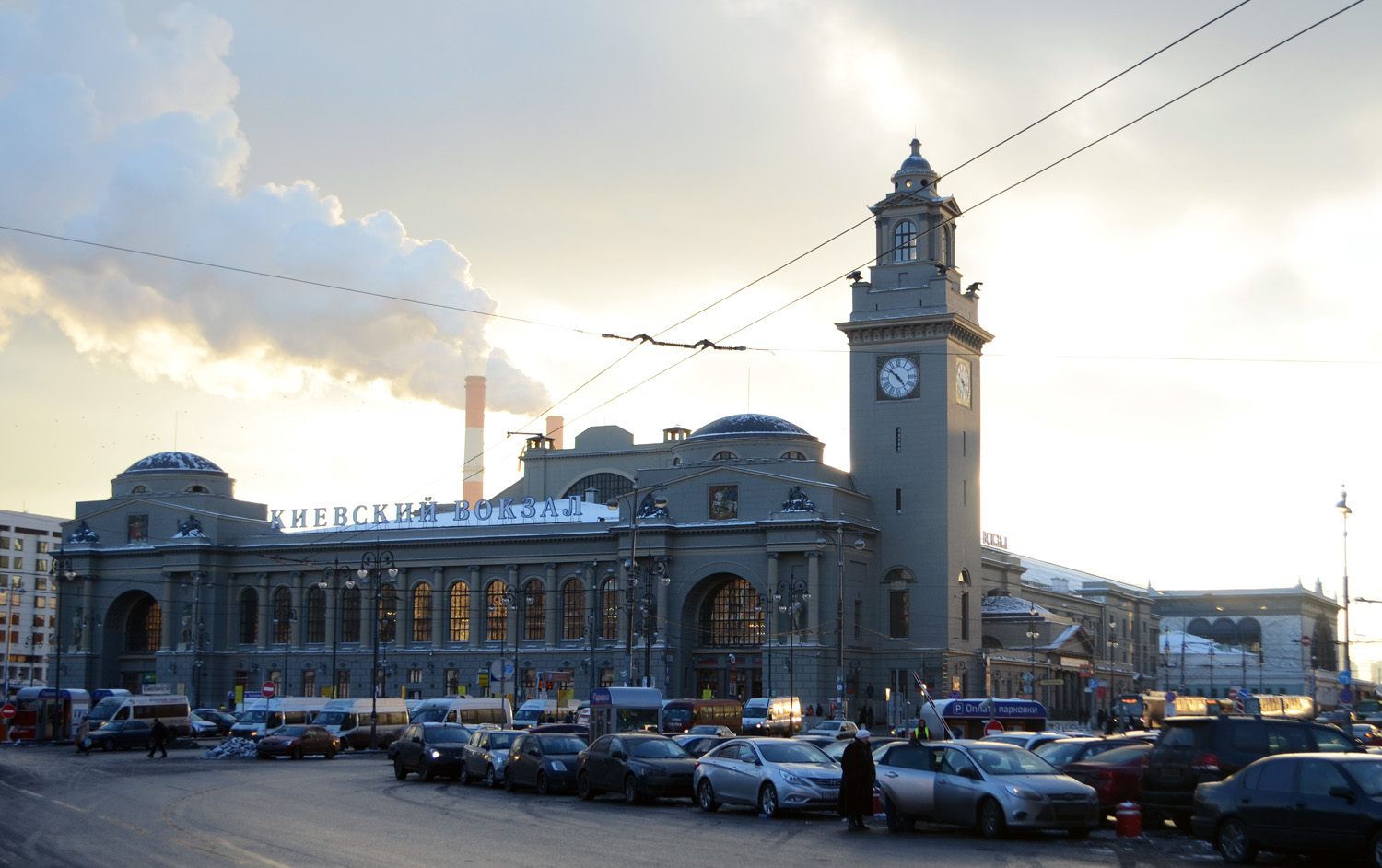 Москва, Площадь Киевского вокзала, 1
