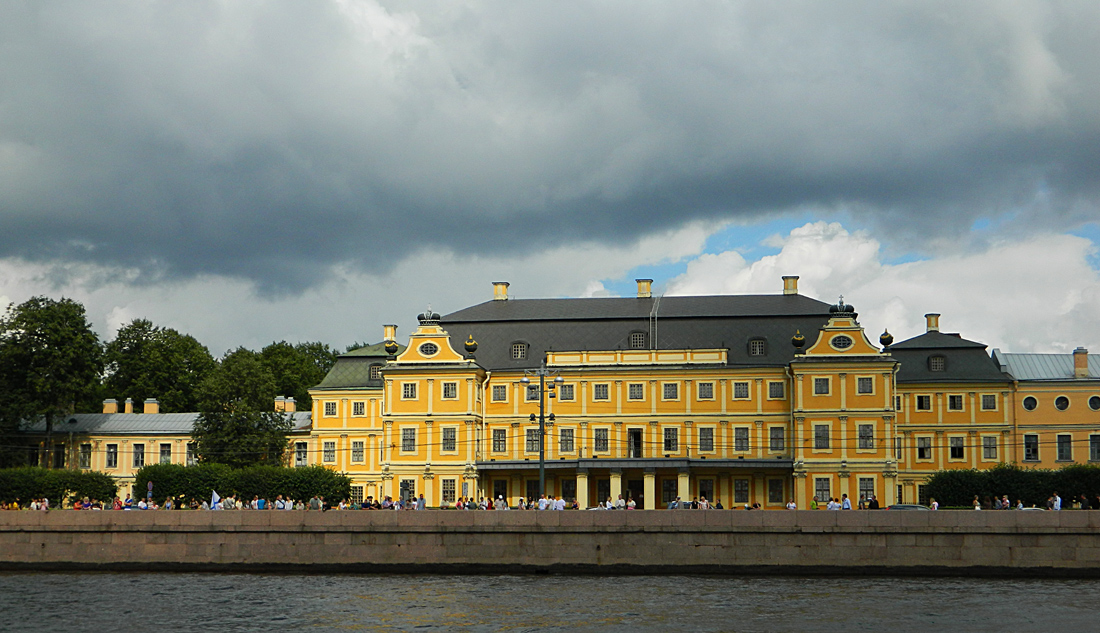 Санкт-Петербург, Университетская набережная, 15