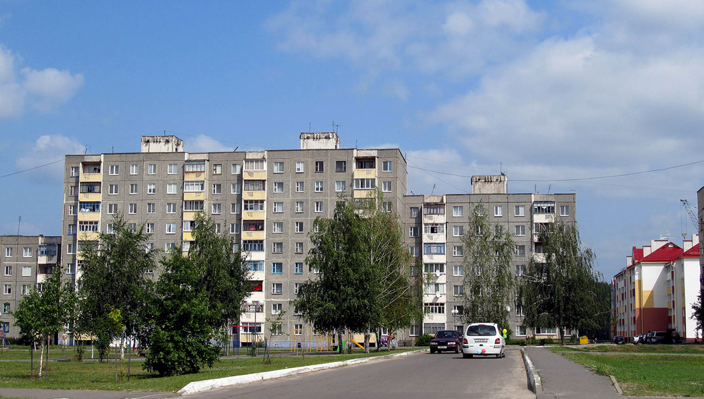 Житковичи, Приозёрная улица, 11