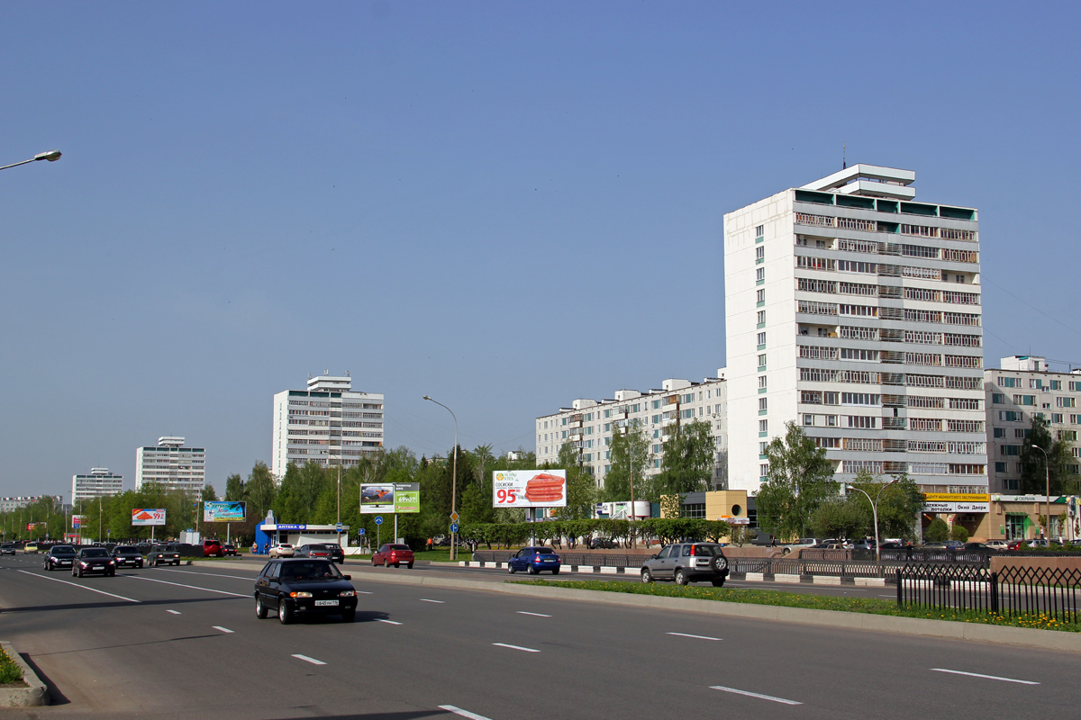 Набережные Челны, Проспект Мира, 73 / Проспект Вахитова, 21; Проспект Мира, 67; Проспект Мира, 61; Проспект Мира, 55