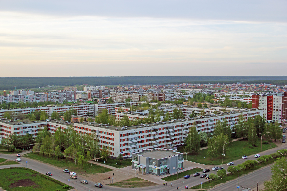 Набережные Челны, Улица Татарстан, 18 / Проспект Сююмбике, 99