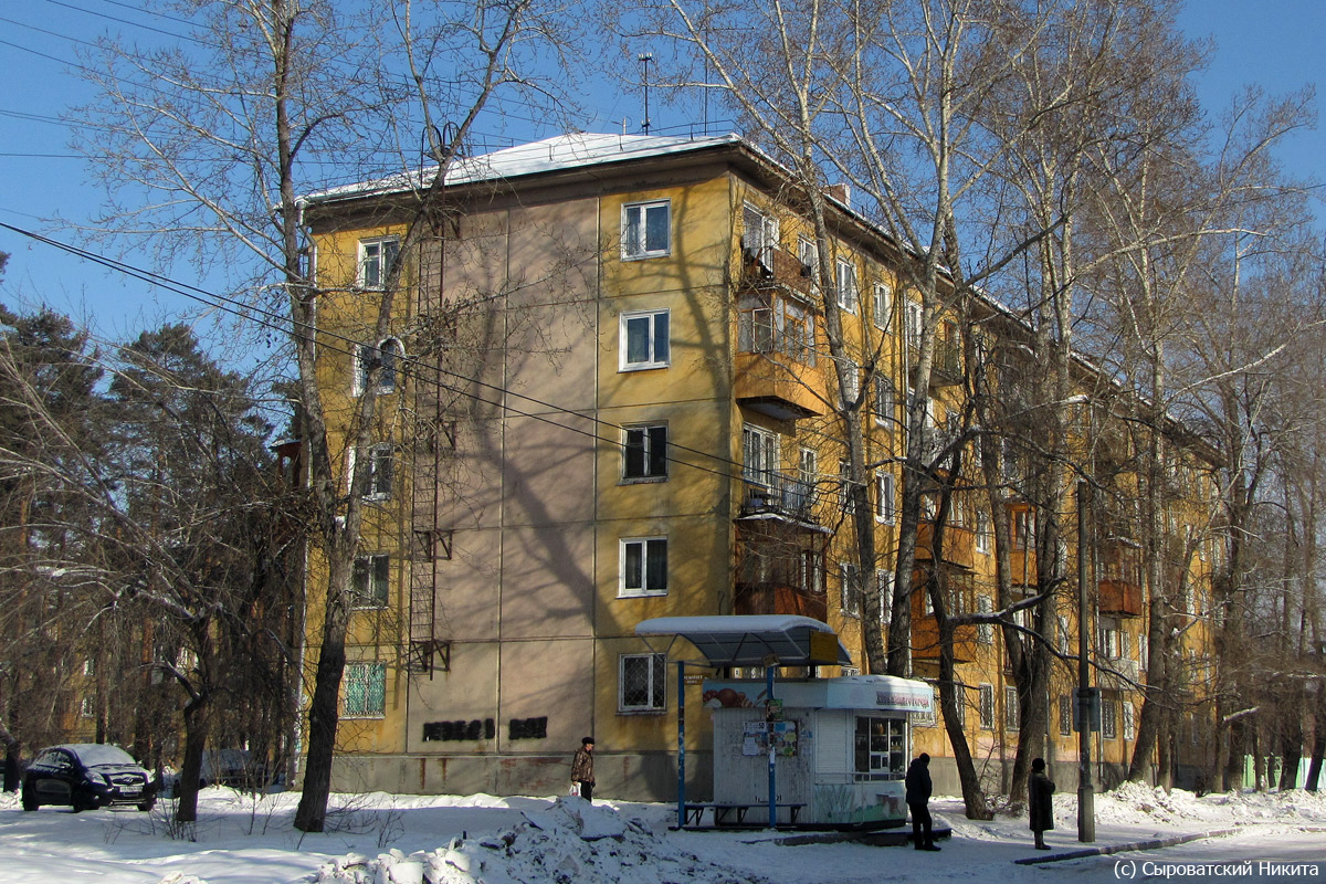 Ангарск, 82 квартал, 17