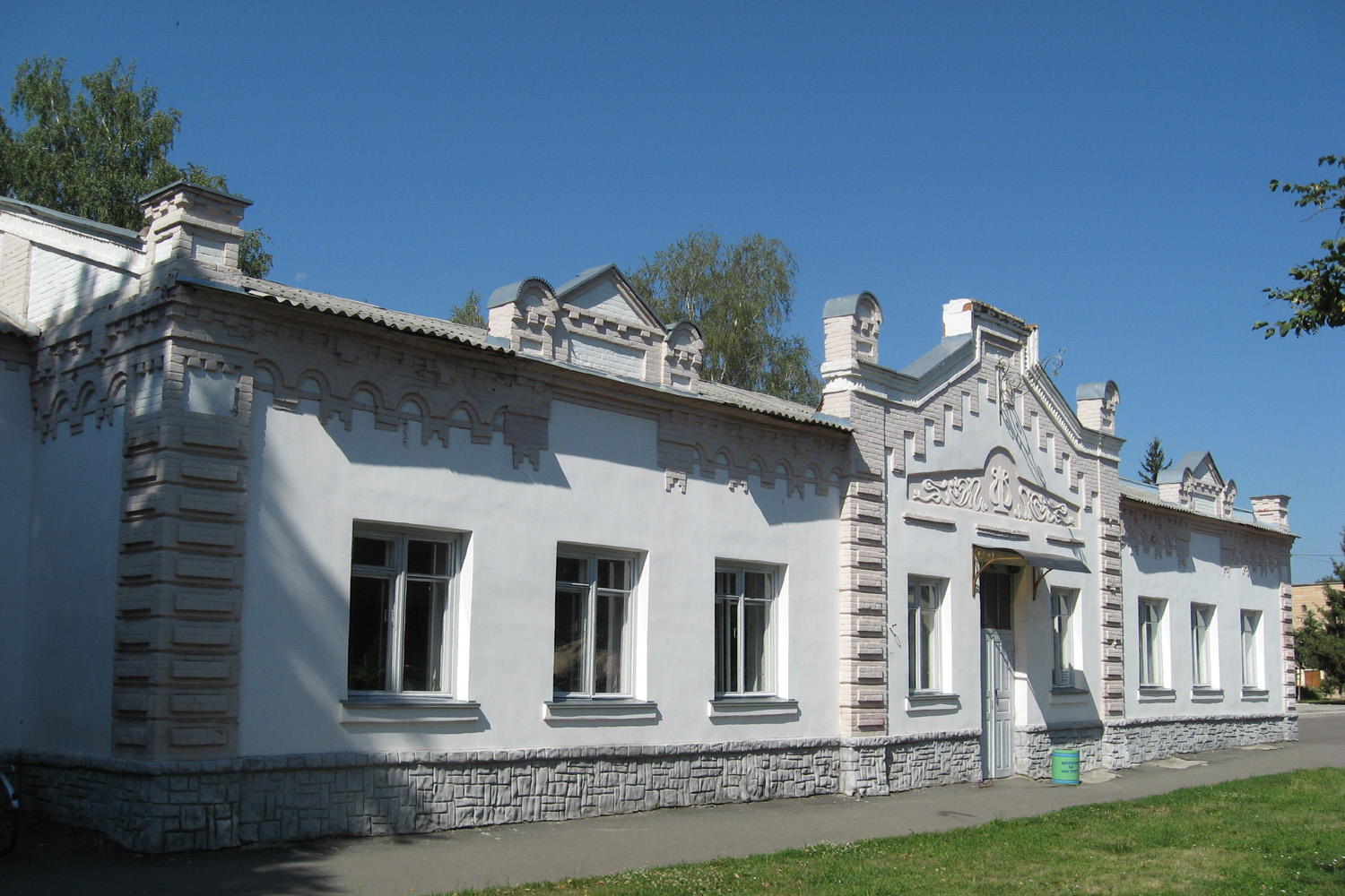 Зеньков, Улица Ленина, 42