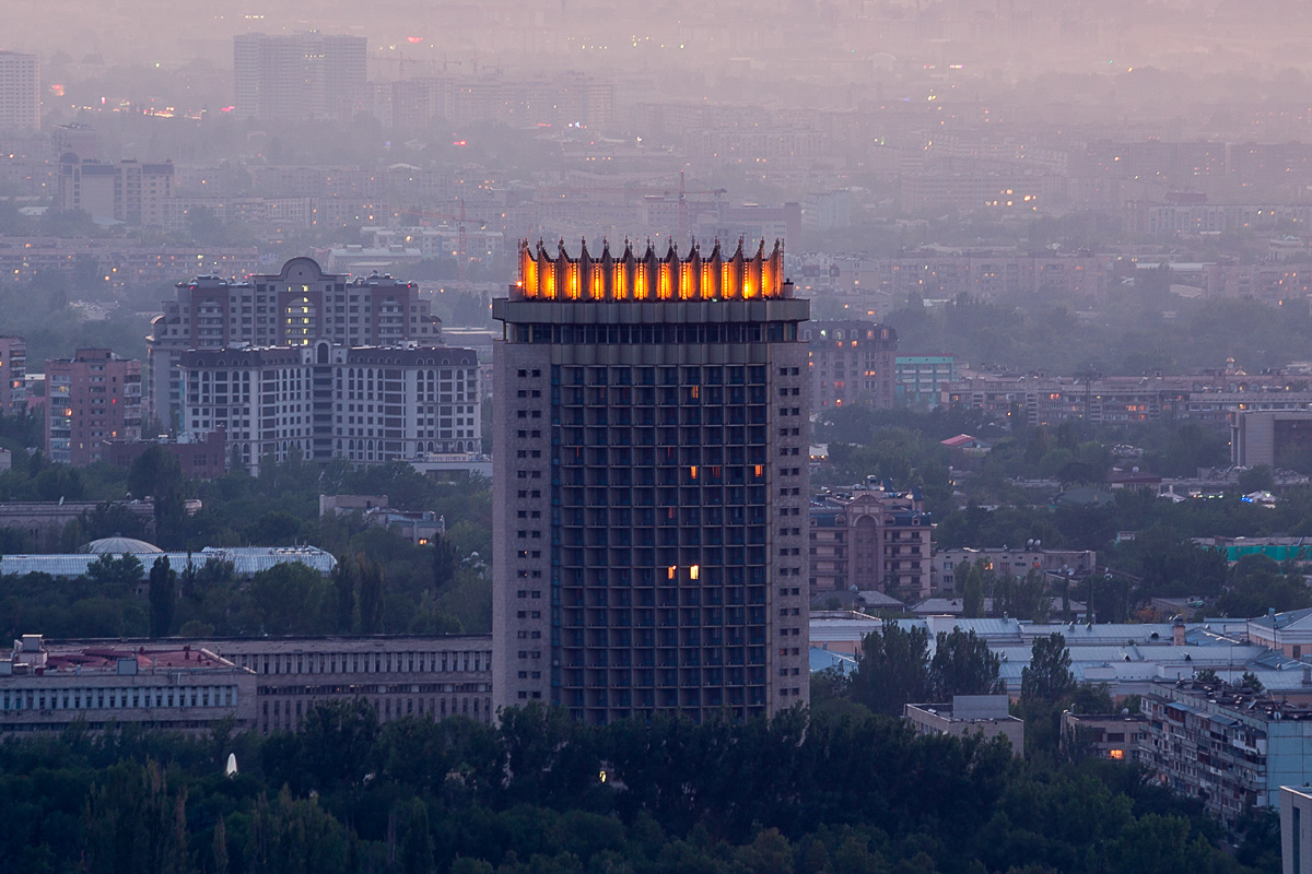 Алматы, Проспект Достык, 52