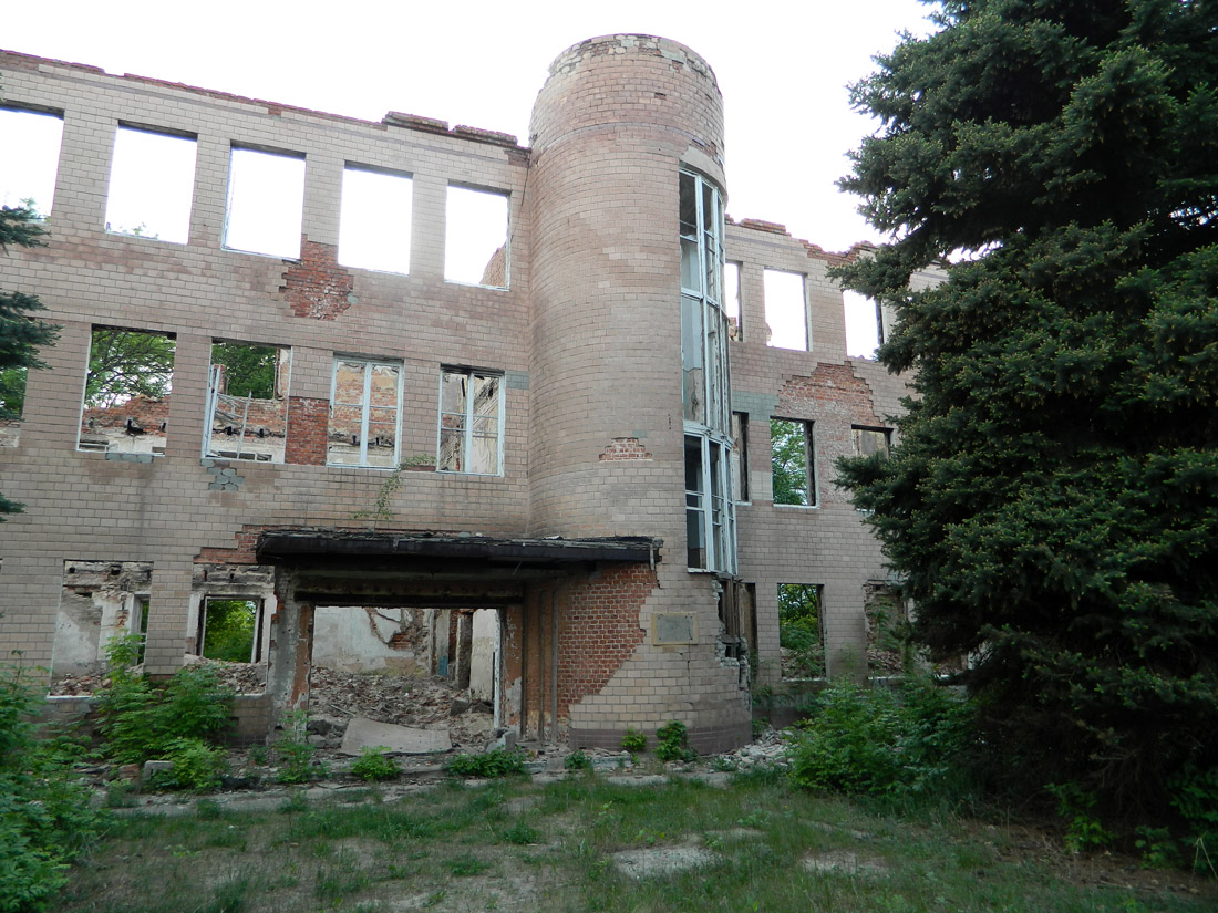 Харьков, Улица Сергея Тархова, 18