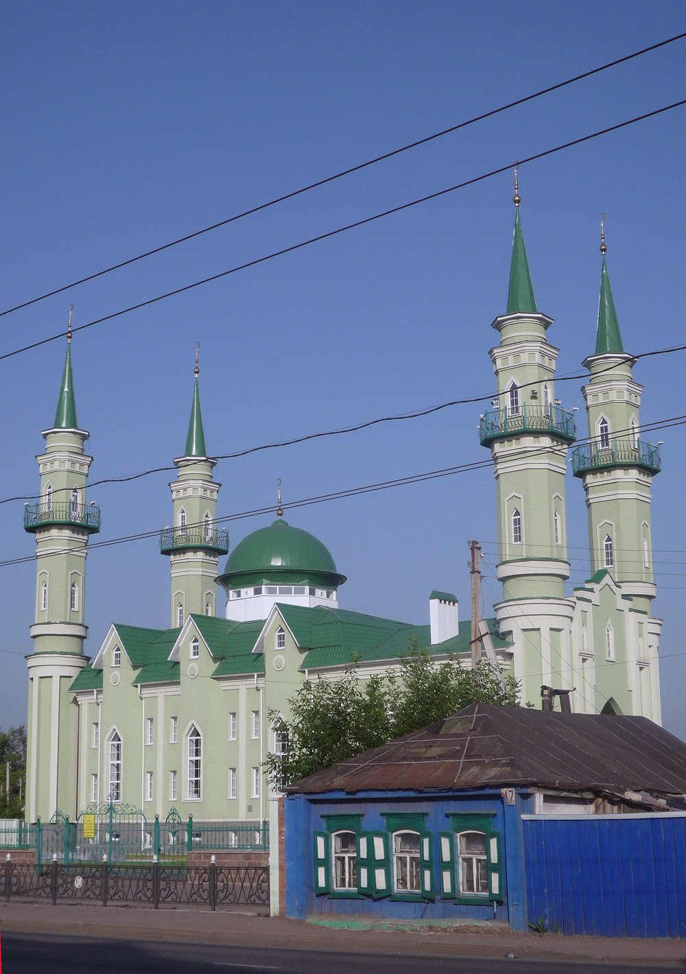Стерлитамак, Улица Мира, 15; Улица Мира, 17
