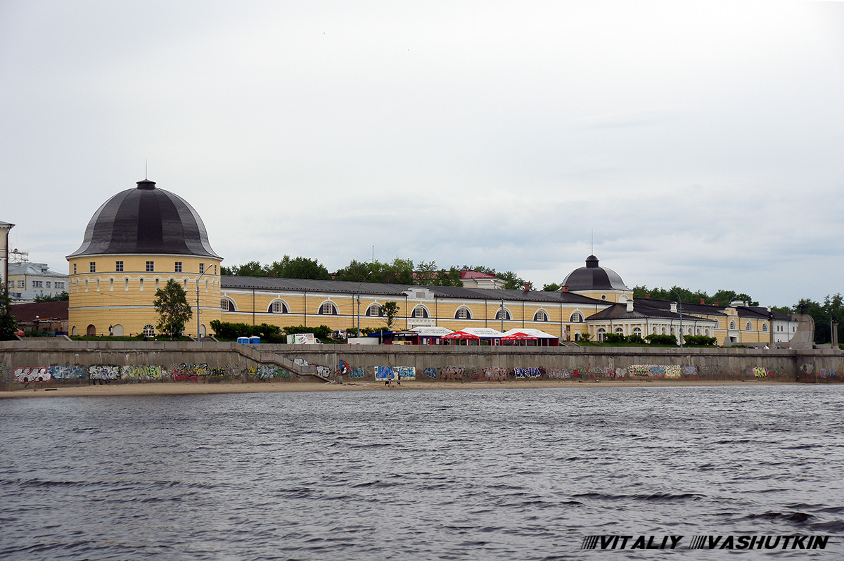 Архангельск, Набережная Северной Двины, 86