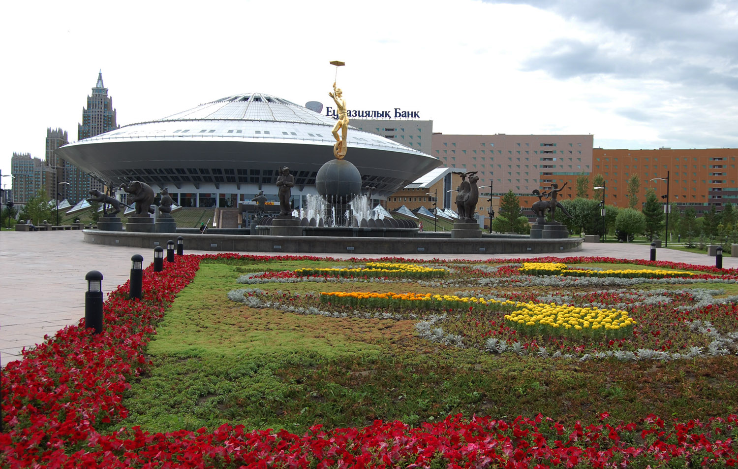 Astana, Проспект Кабанбай батыра, 5
