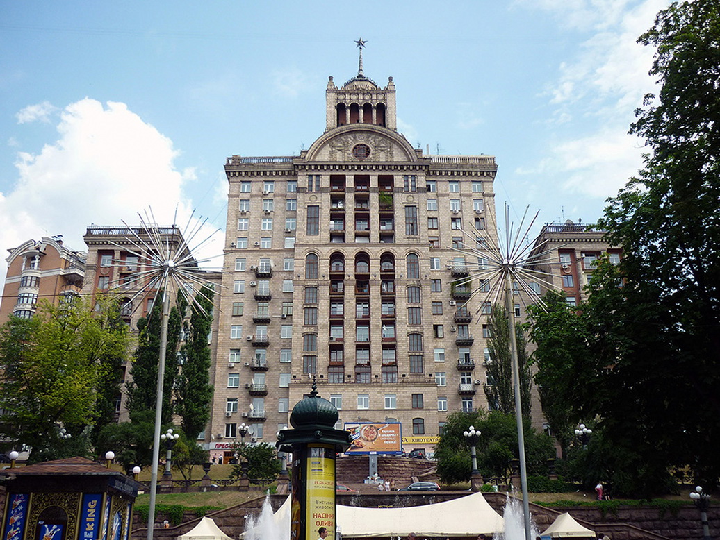 Киев, Улица Крещатик, 25