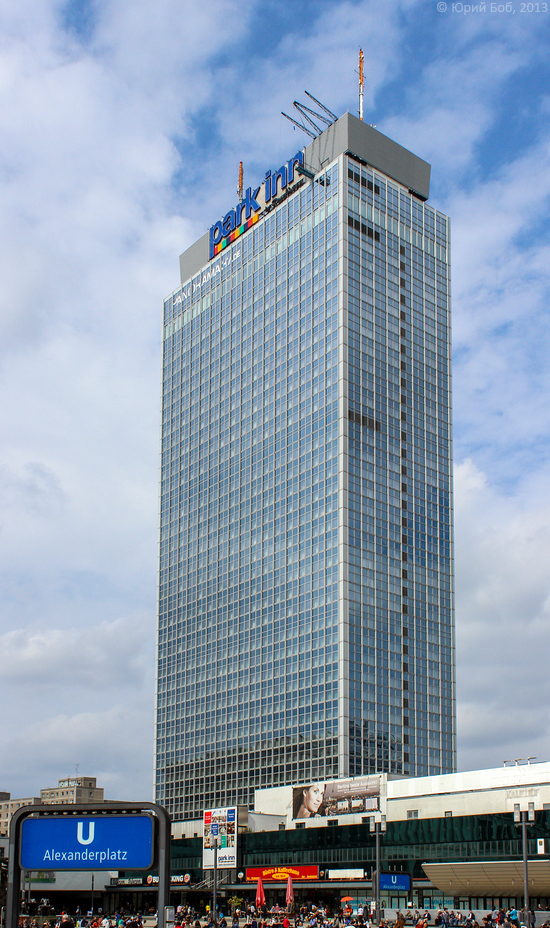 Берлин, Alexanderplatz, 7