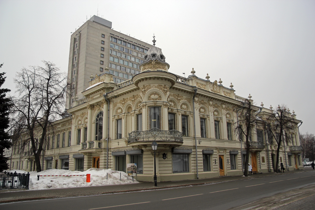 Казань, Кремлёвская улица, 33