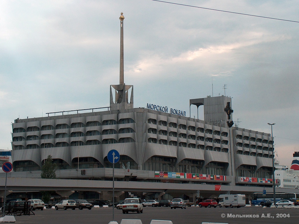 Санкт-Петербург, Площадь Морской Славы, 1