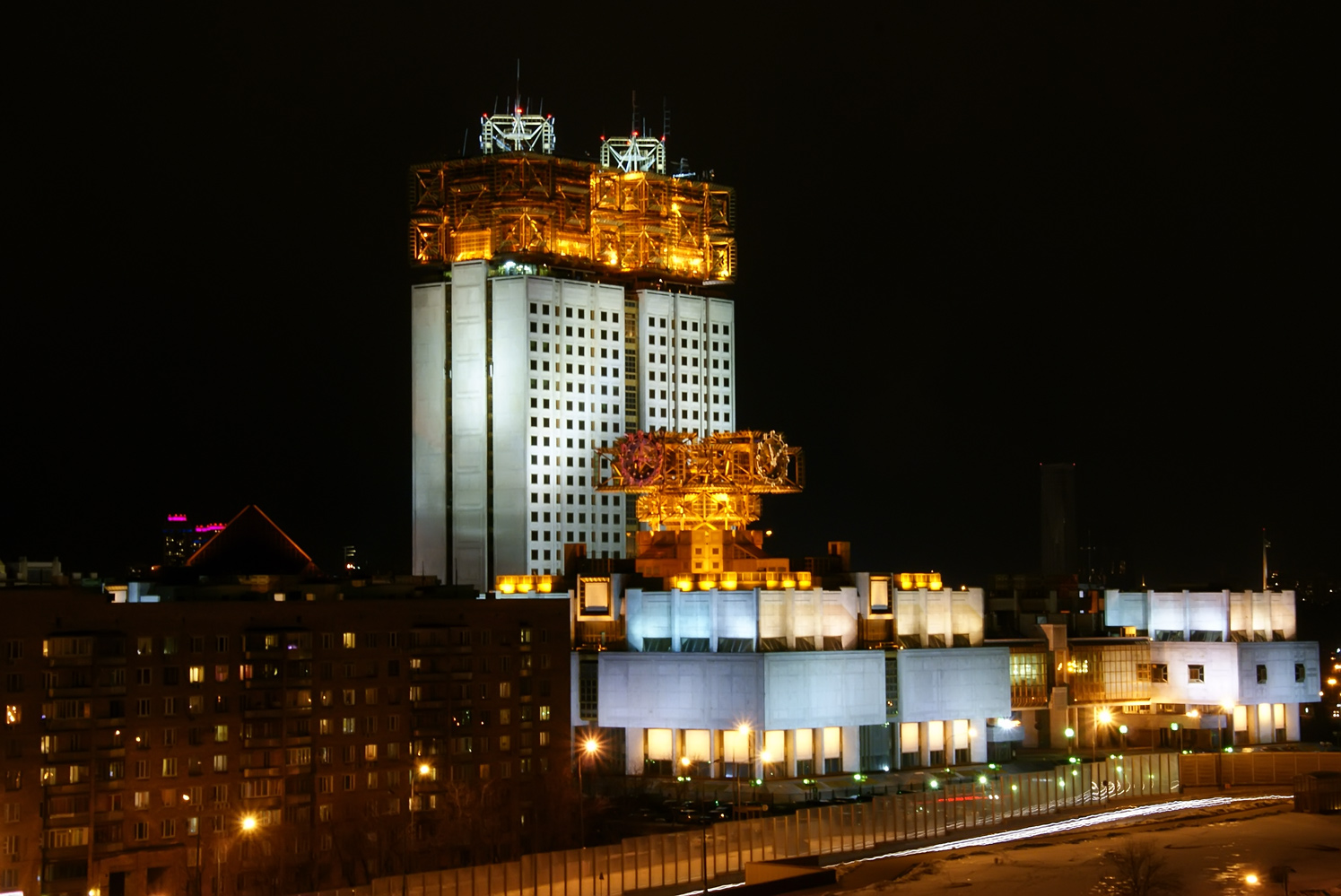 Москва, Ленинский проспект, 32А