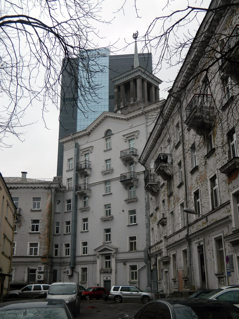 Таллин, Tartu maantee, 24