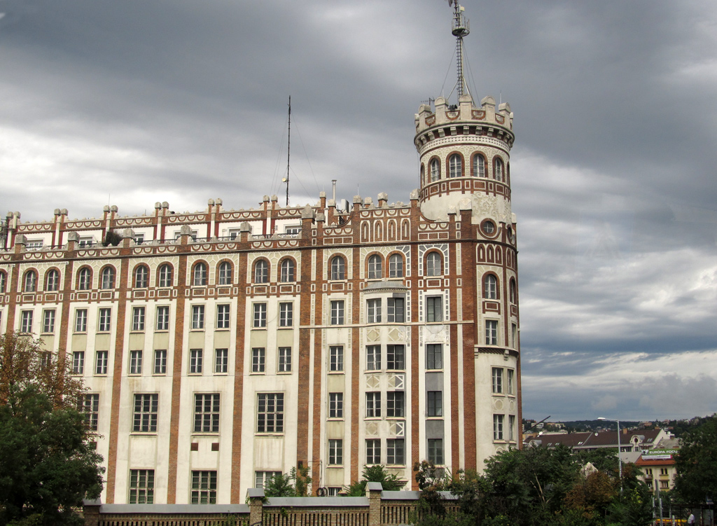 Будапешт, Krisztina körút, 6