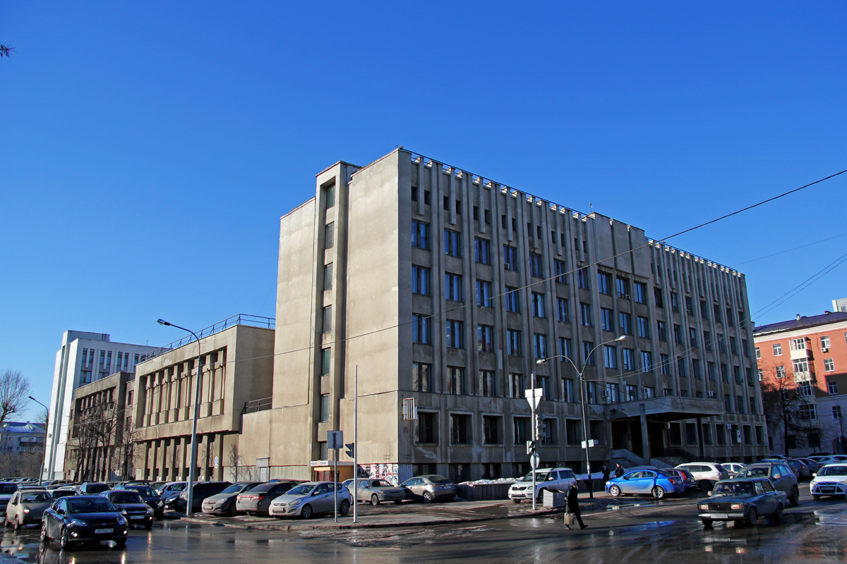 Казань, Улица Достоевского, 35 / Улица Чехова, 10; Улица Груздева, 5