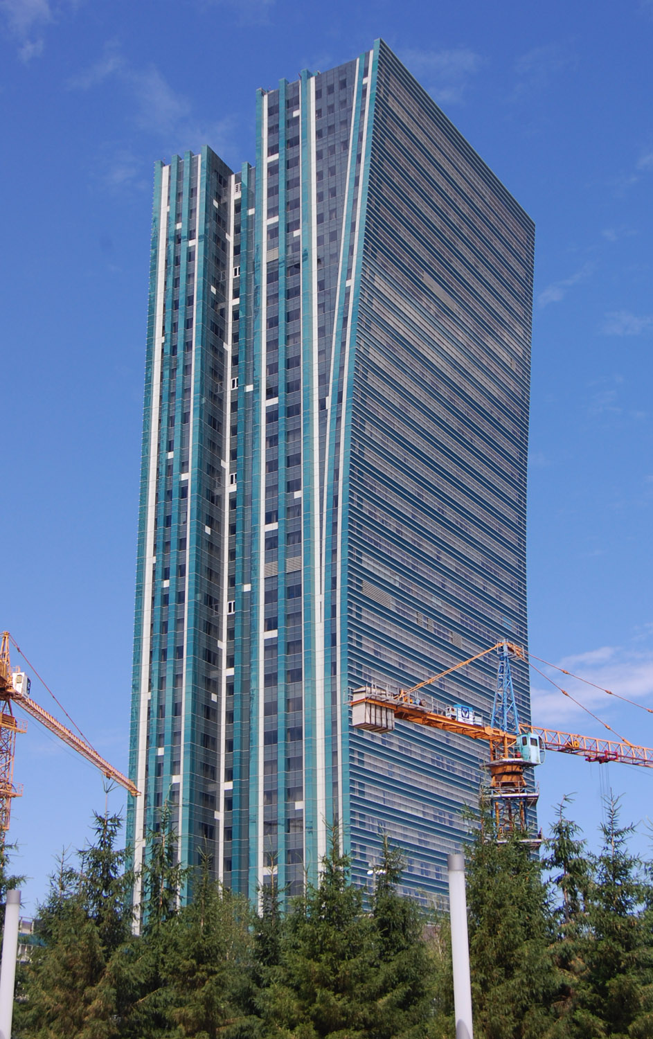 Astana, Улица Динмухамеда Кунаева, 10