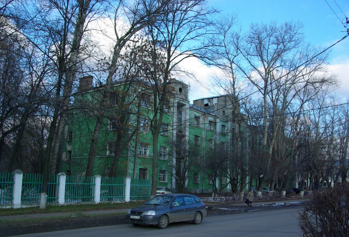 Королёв, Улица Орджоникидзе, 2 / Улица Дзержинского, 34