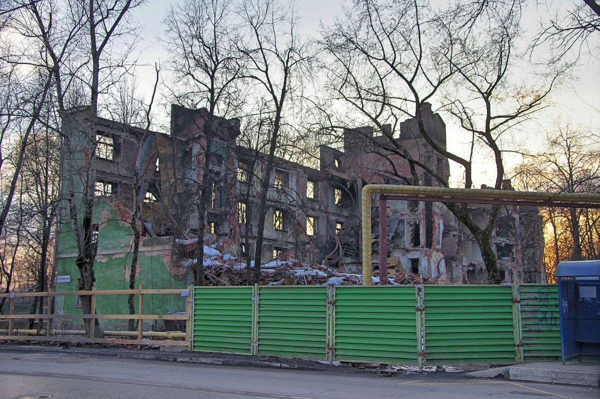 Королёв, Улица Орджоникидзе, 2 / Улица Дзержинского, 34