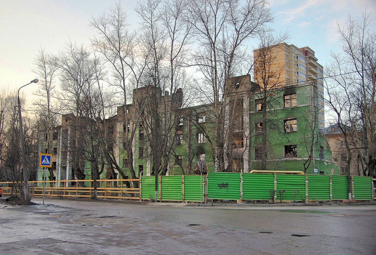 Королёв, Улица Орджоникидзе, 2 / Улица Дзержинского, 34