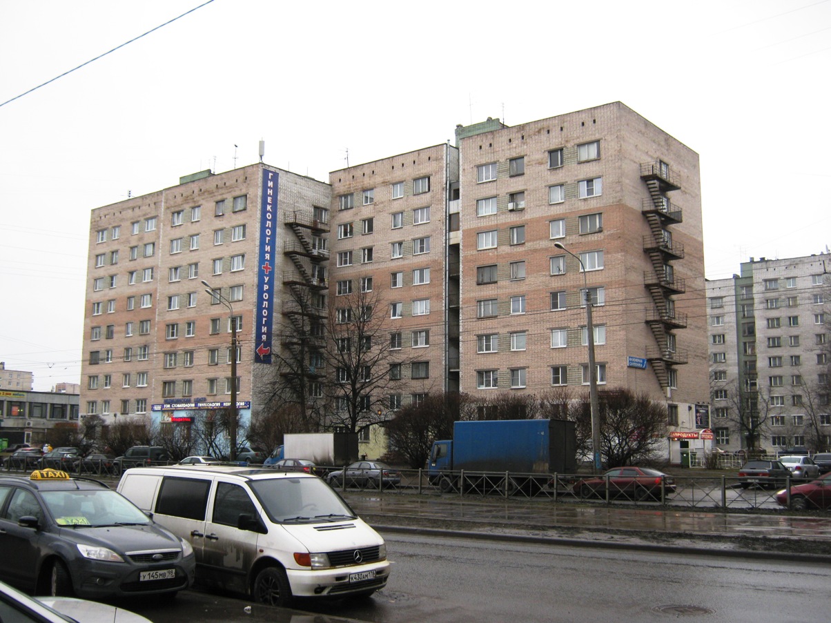 Petersburg, Купчинская улица, 21 корп. 1