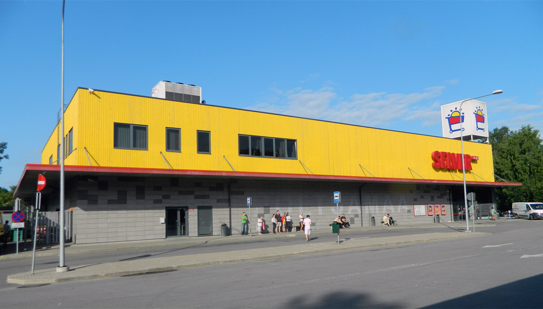 Пылтсамаа, Tartu maantee Bussijaama plats