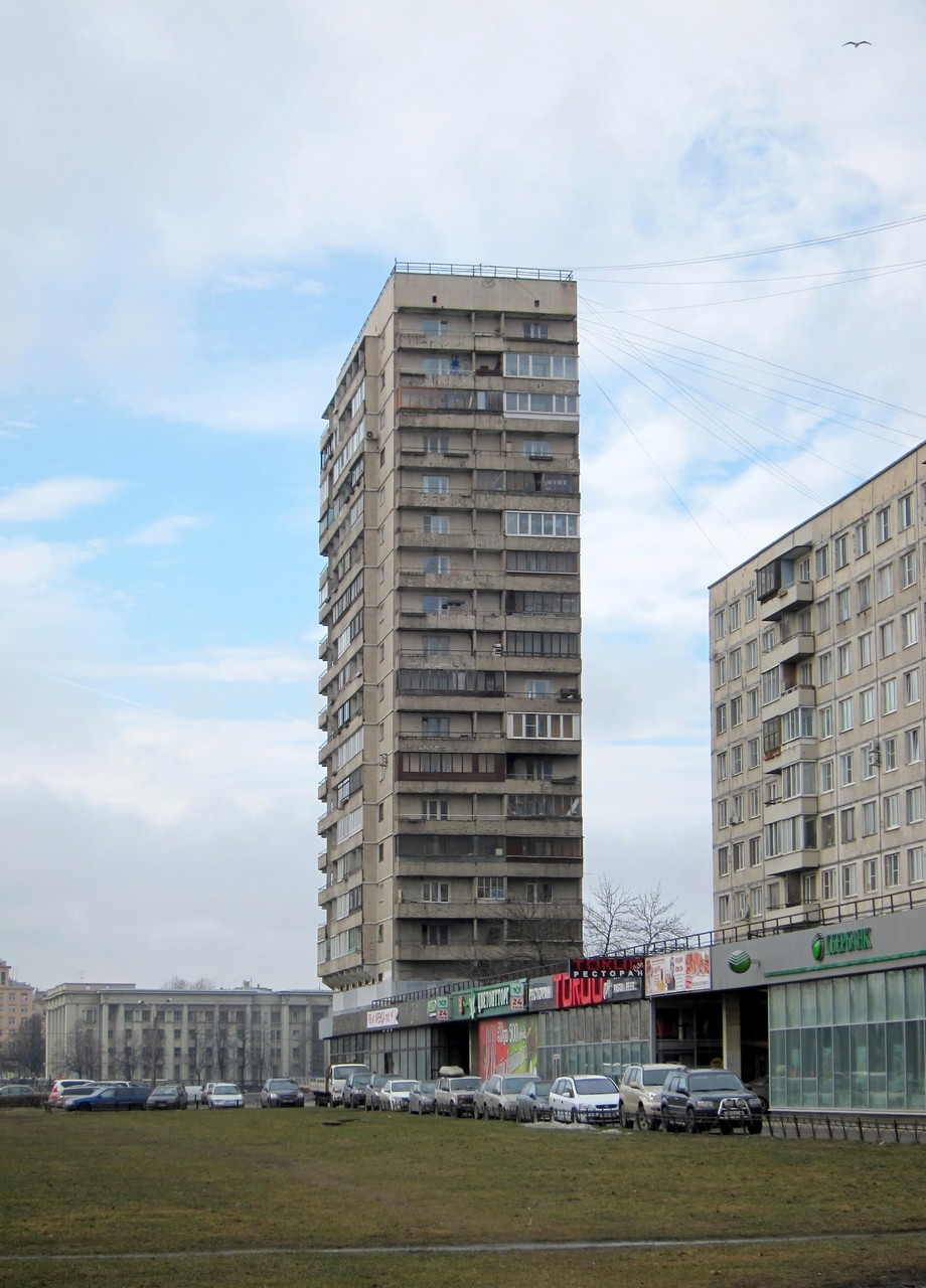 Санкт-Петербург, Октябрьская набережная, 66
