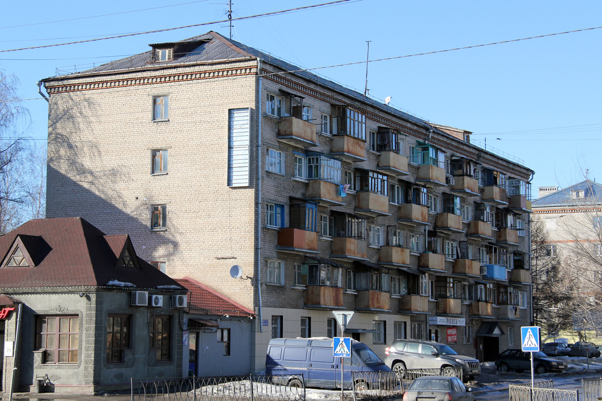 Казань, Октябрьская улица, 1