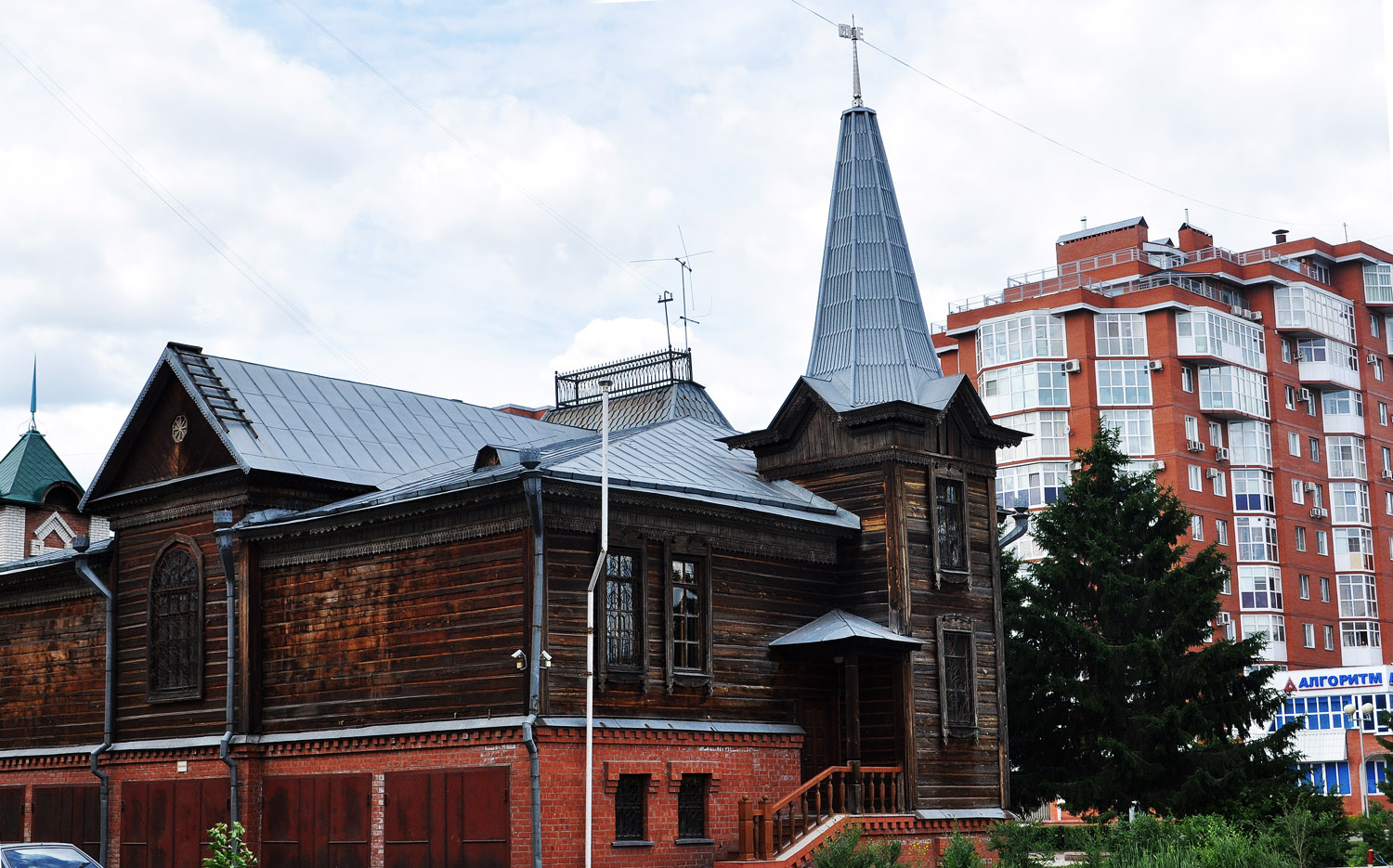 Омск, Бульвар Мартынова, 6