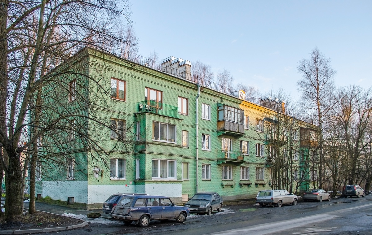 Павловск, Слуцкая улица, 8