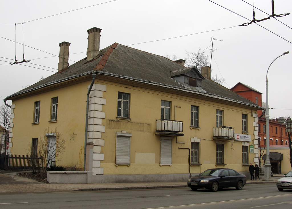 Минск, Улица Максима Богдановича, 37 / Улица Киселёва, 53