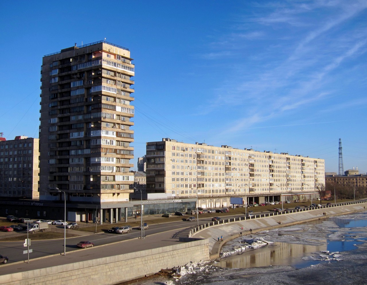 Санкт-Петербург, Октябрьская набережная, 68; Октябрьская набережная, 70 корп. 1