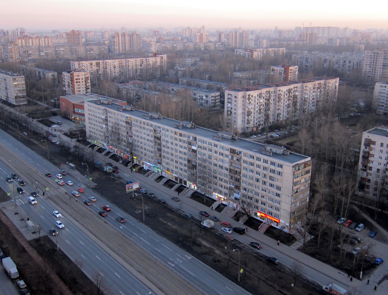 Санкт-Петербург, Бухарестская улица, 33 корп. 1
