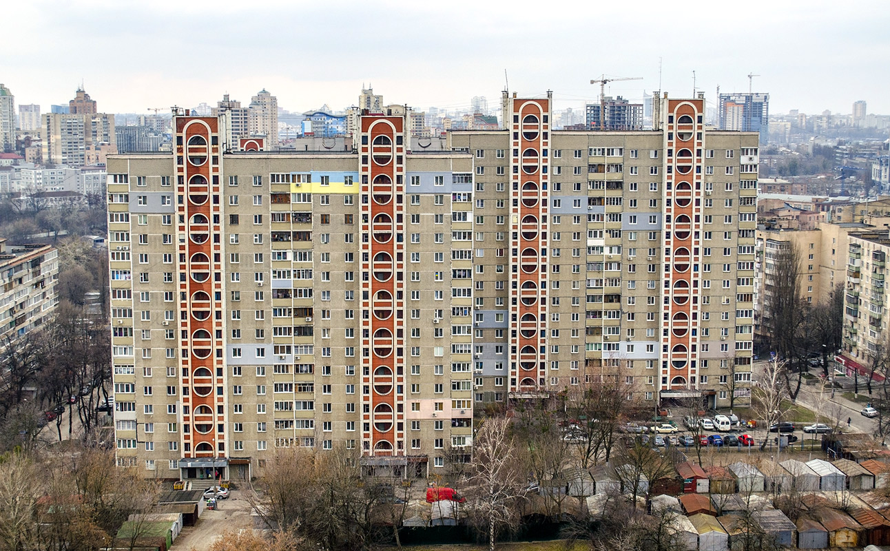 Киев, Печенежская улица, 34; Татарская улица, 20