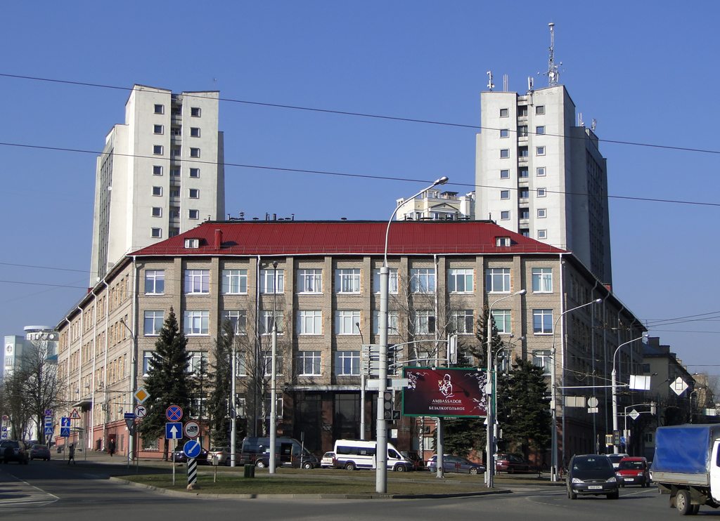 Минск, Академическая улица, 27 / Улица Сурганова, 1А