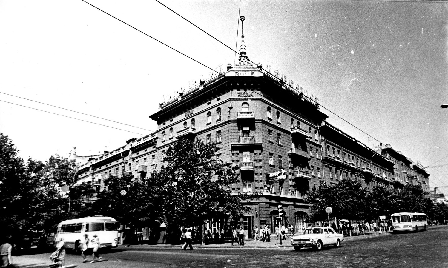 Одесса, Дерибасівська вулиця, 14а / катерининська вулиця, 17