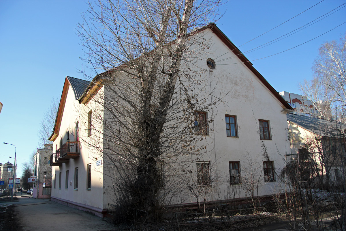 Casáin, Улица Аделя Кутуя, 37 / Улица Шуртыгина, 23