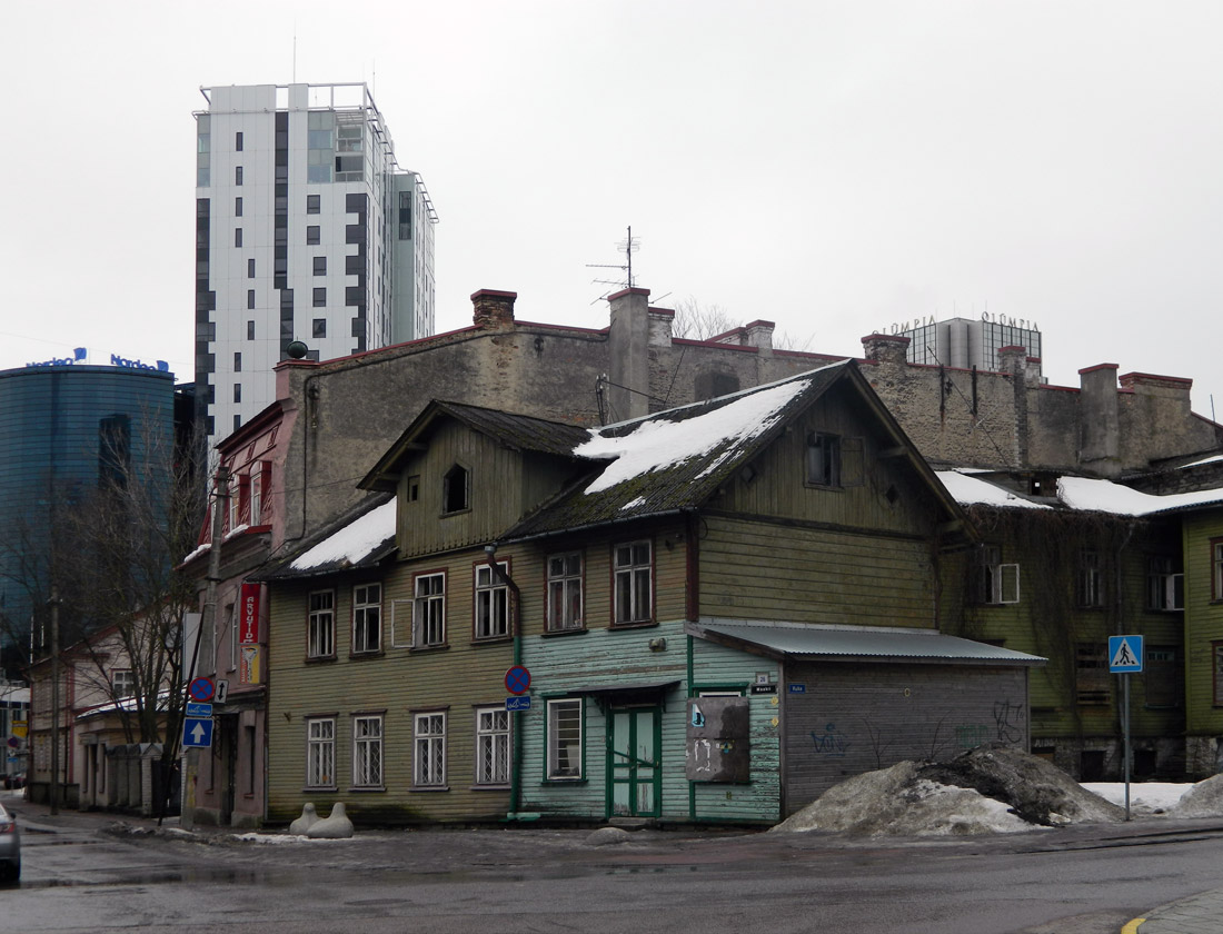 Таллин, Maakri, 26; Maakri, 28