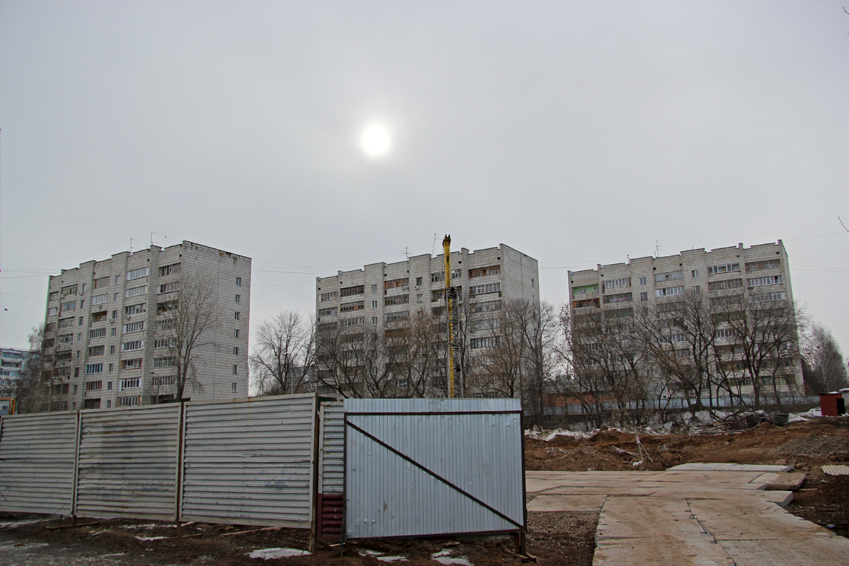 Казань, Улица Комиссара Габишева, 37; Улица Комиссара Габишева, 35; Улица Комиссара Габишева, 39
