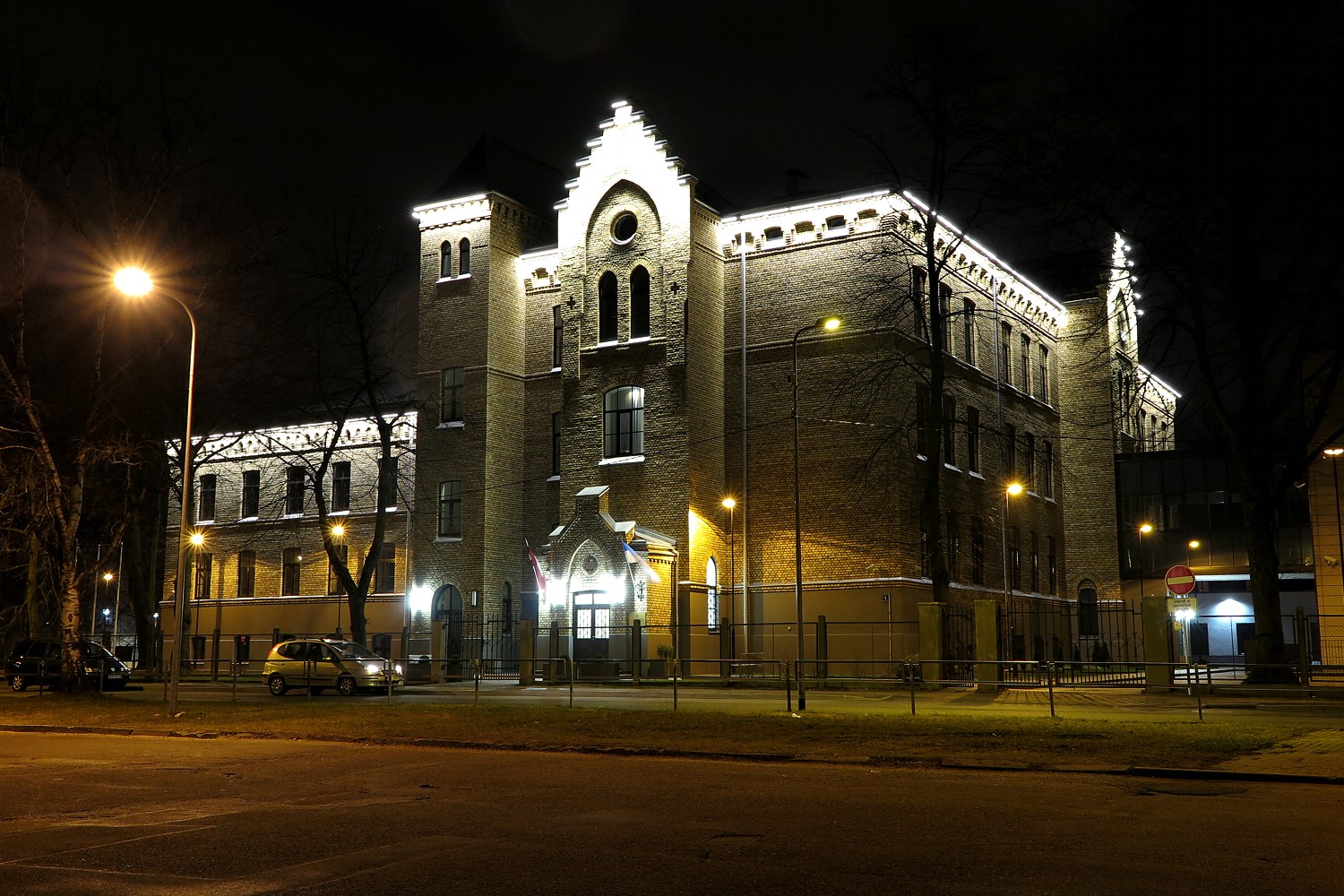 Рига, Skrindu iela, 1