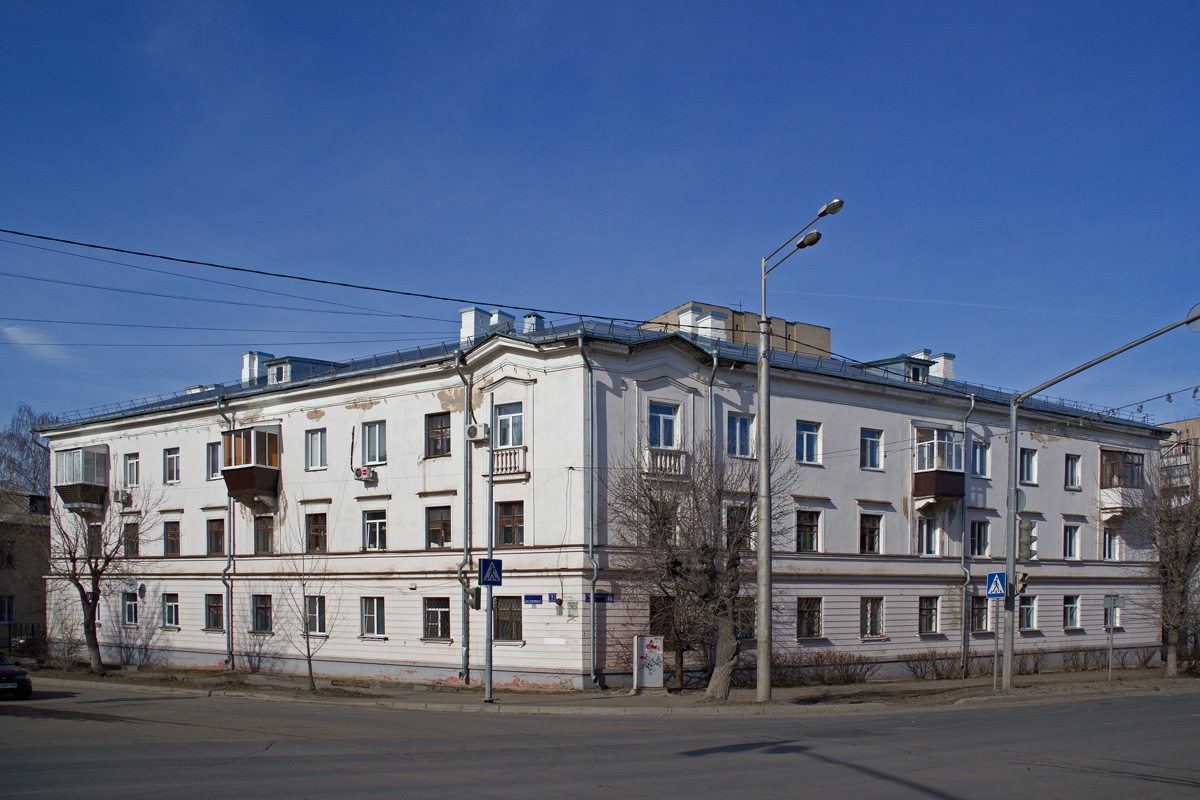 Казань, Улица Мира, 18 / Улица Правды, 2