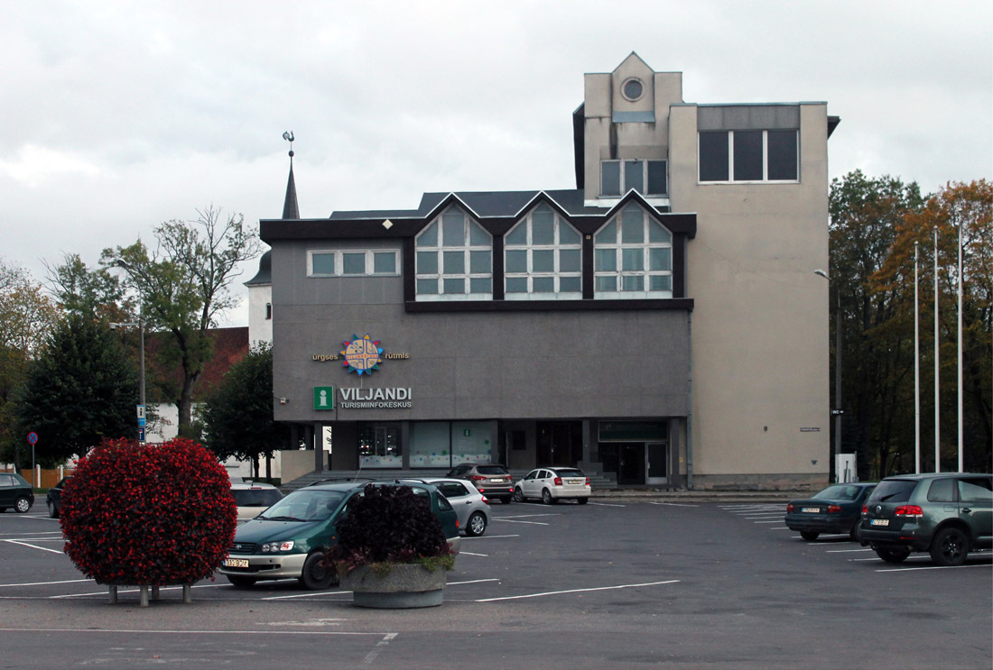 Вильянди, Vabaduse plats, 6