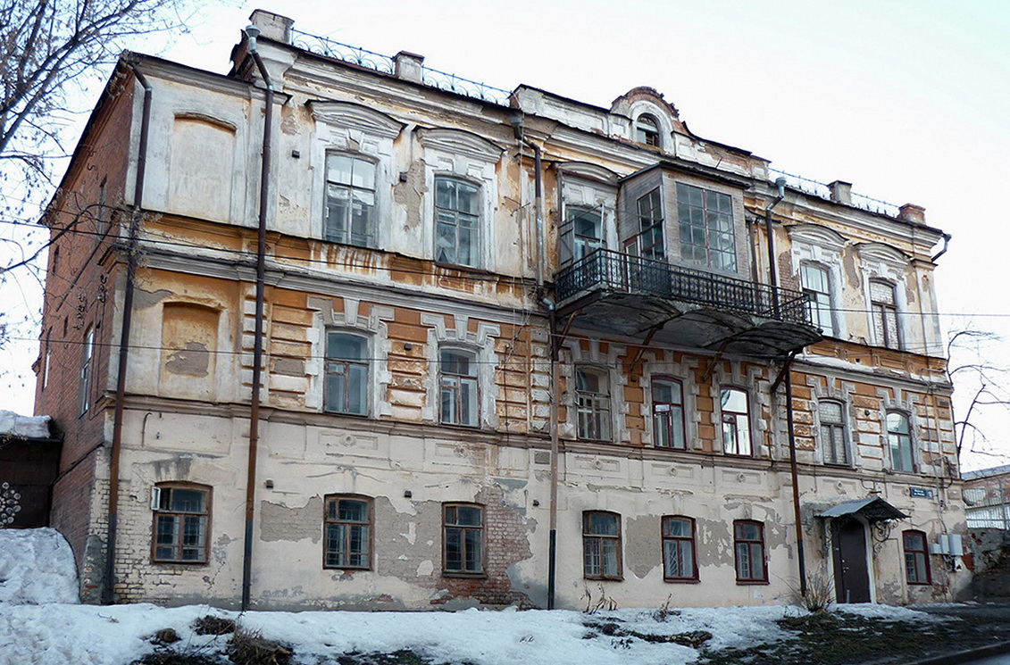 Казань, Улица Япеева, 18 / Нагорная улица, 35