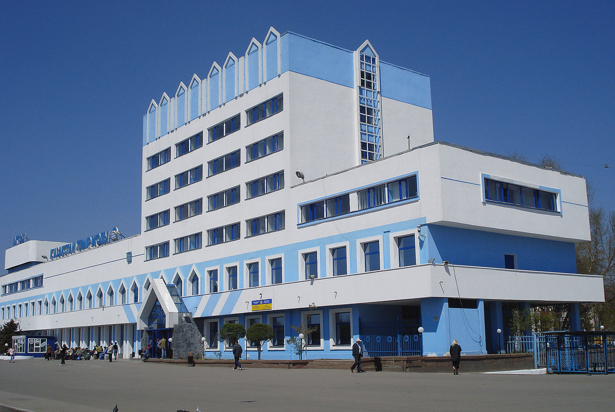 Актобе, Улица Газизы Жубановой